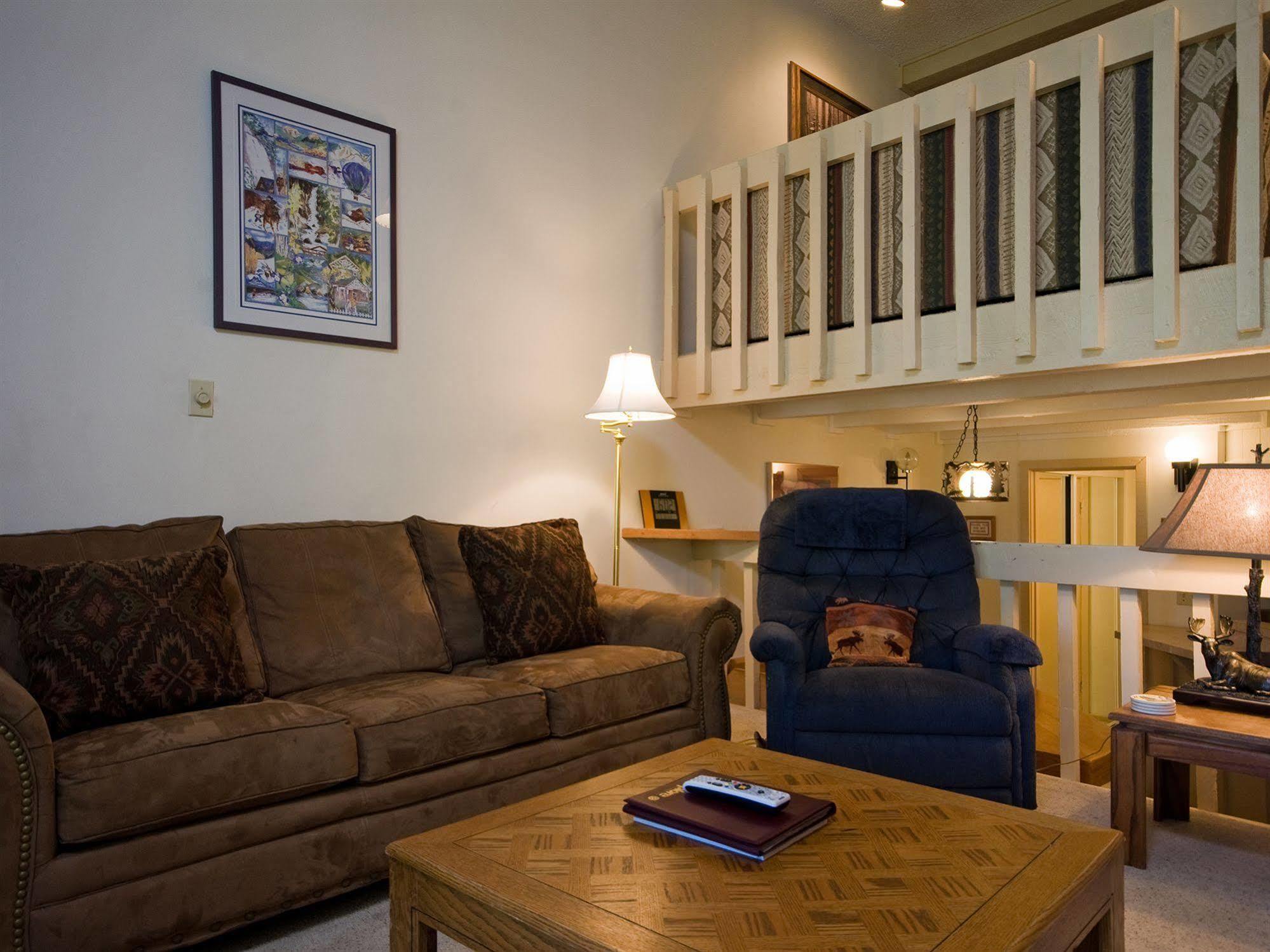 Ski Time Square Condominiums Steamboat Springs Exterior photo