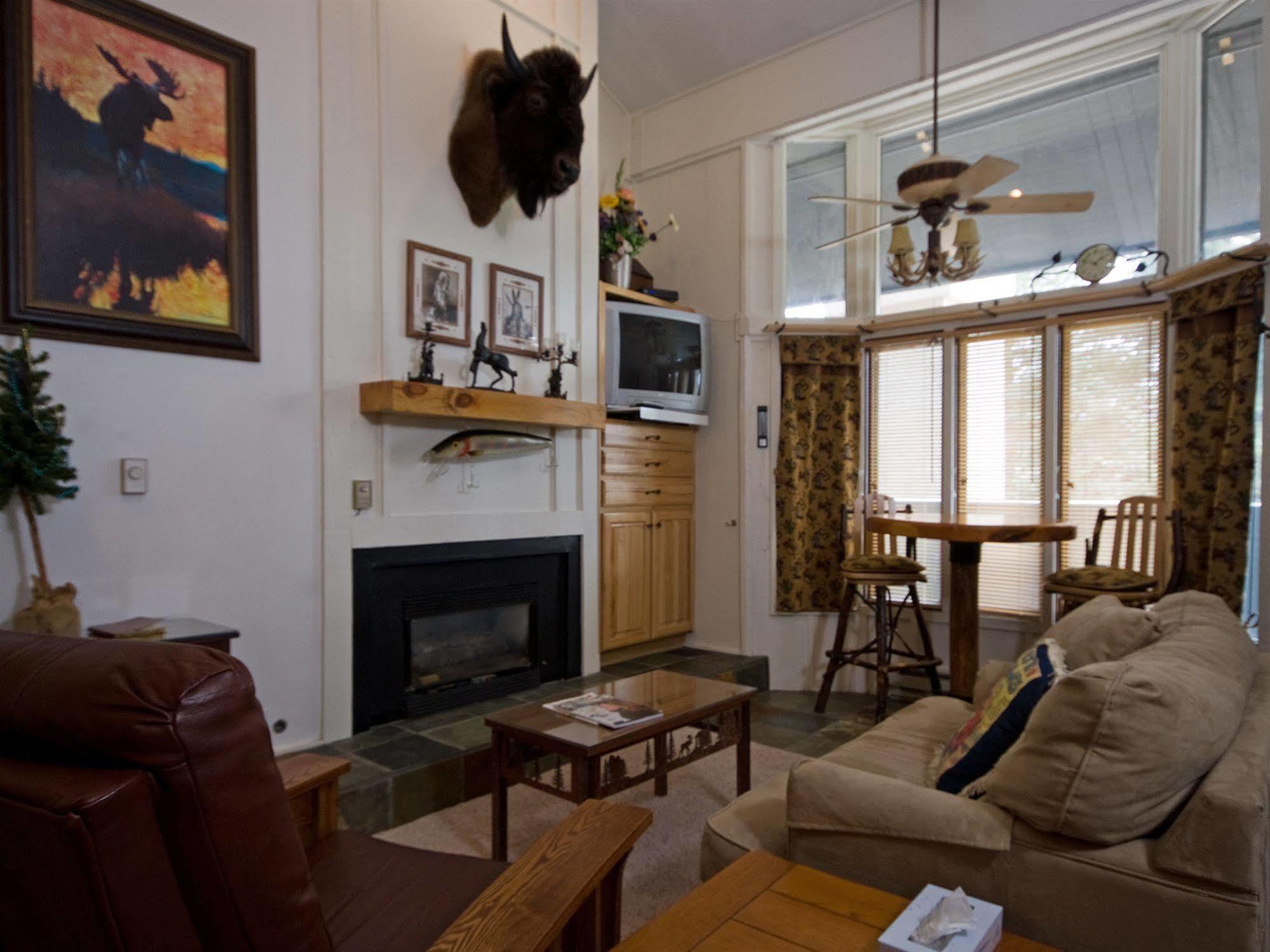 Ski Time Square Condominiums Steamboat Springs Exterior photo