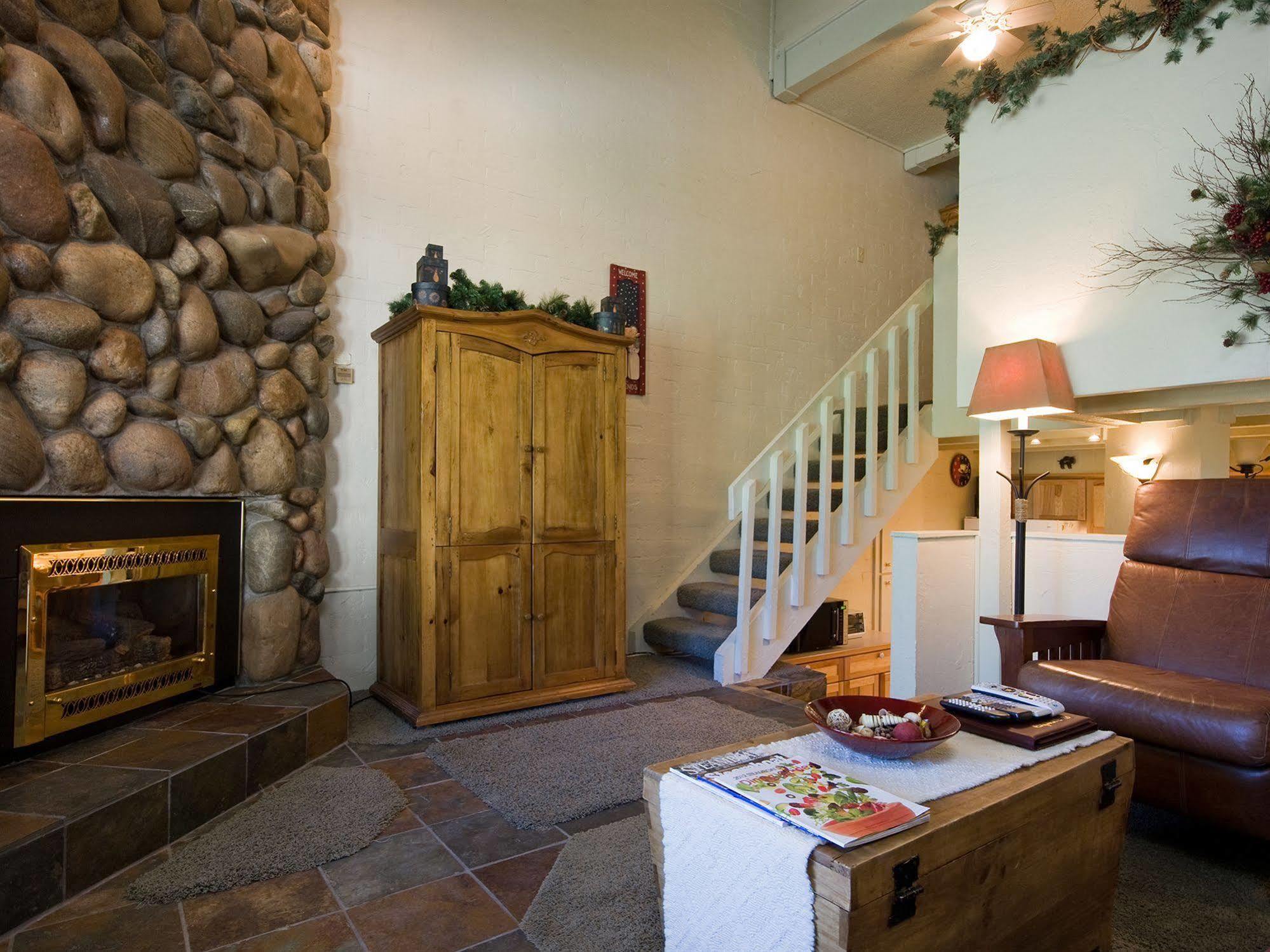 Ski Time Square Condominiums Steamboat Springs Exterior photo