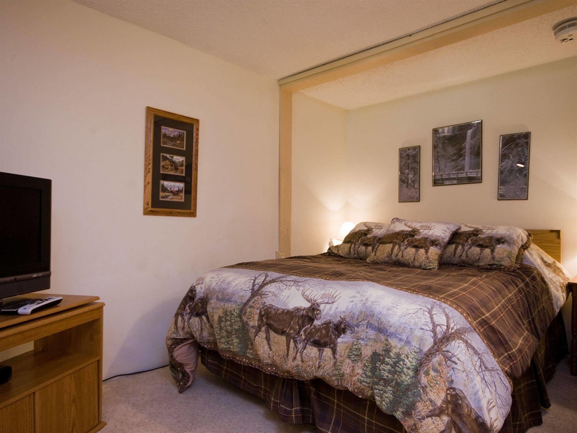 Ski Time Square Condominiums Steamboat Springs Exterior photo