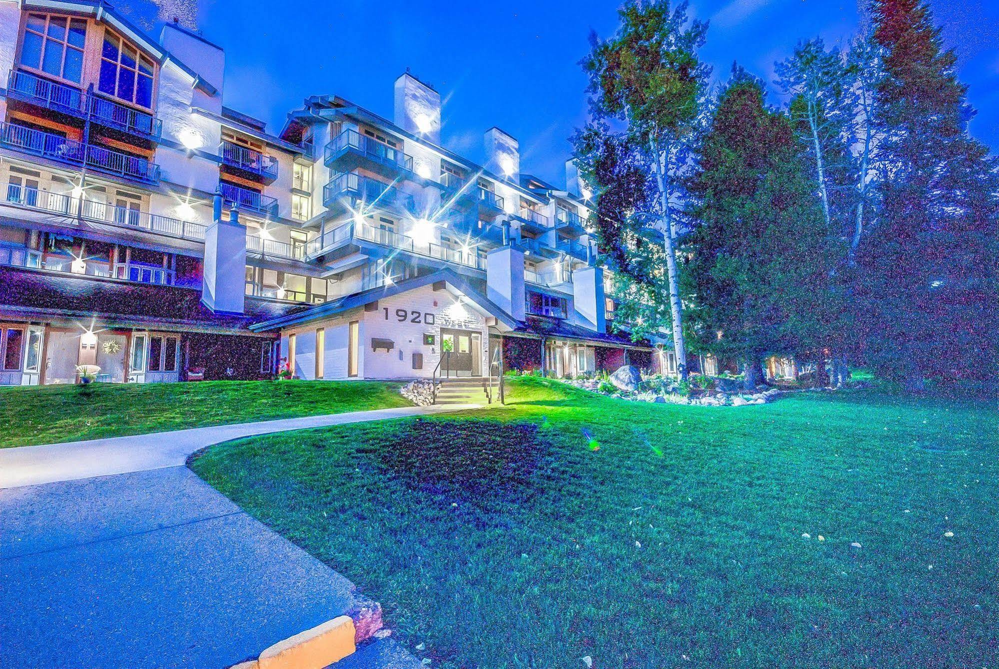 Ski Time Square Condominiums Steamboat Springs Exterior photo